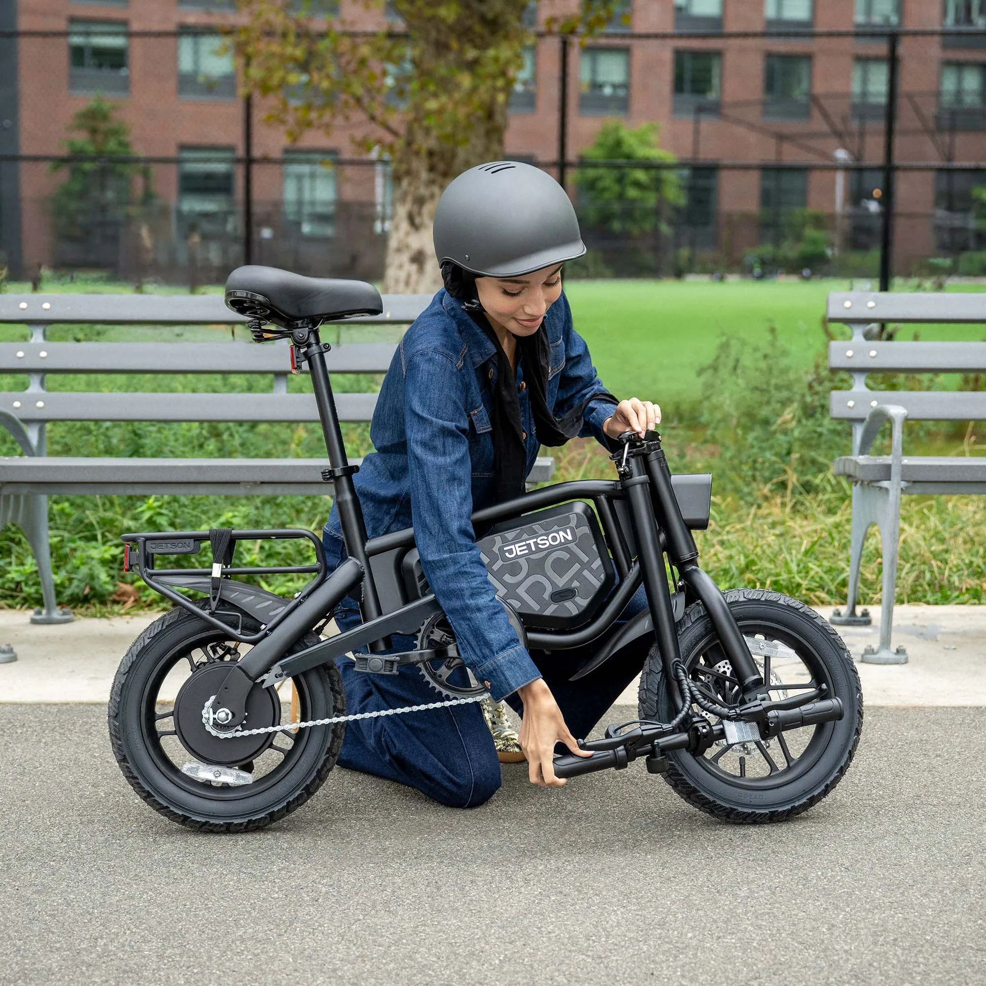 Jetson JBLTPM-BLK | Bolt Pro Max Electric Bike | 25 Miles Max Operating Range | 15.5 mph Max Speed - Image 4