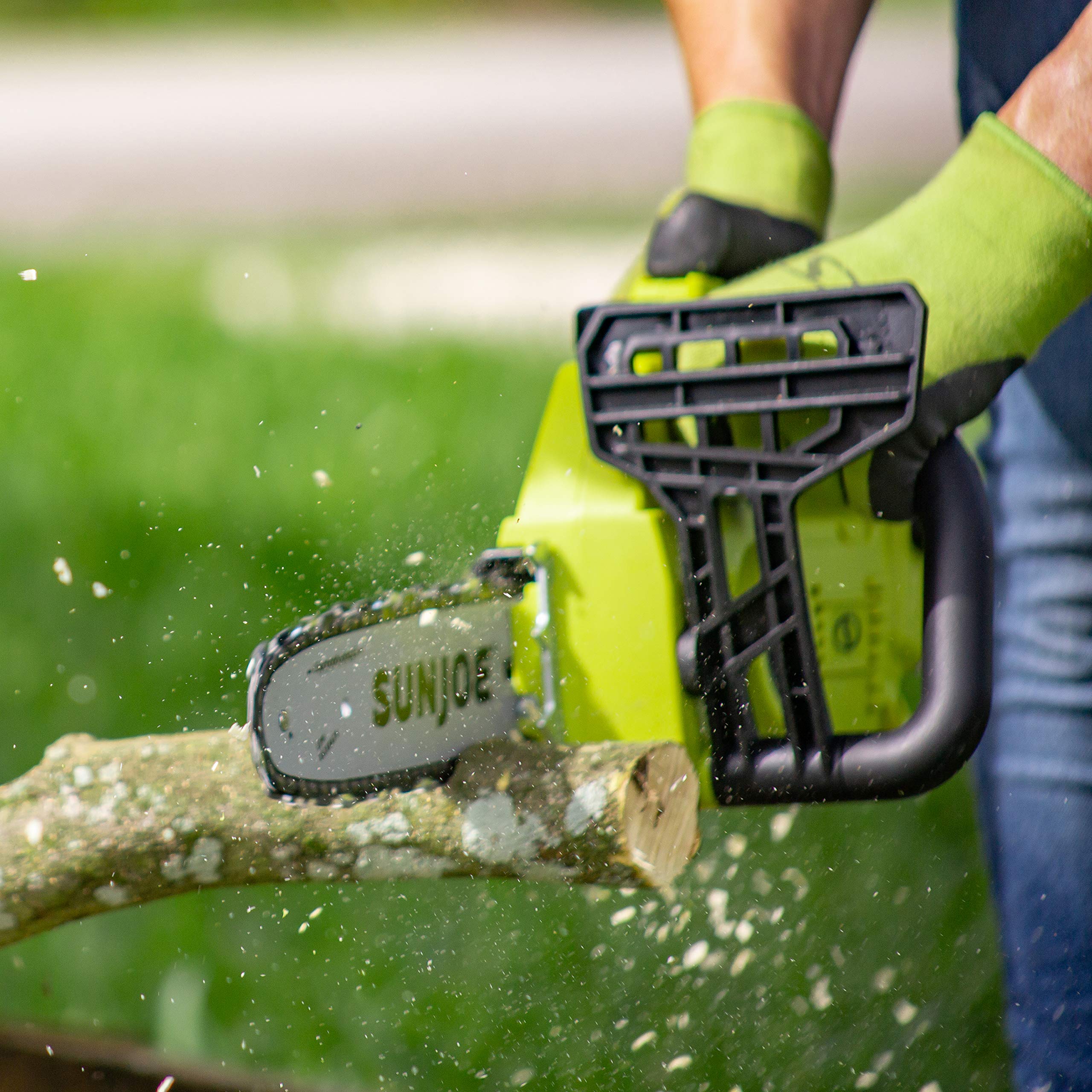 Restored Sun Joe 24V-10CS 24-Volt IONMAX 10-Inch Cordless Chain Saw, Kit (w/ 4.0-Ah Battery + Charger) (Refurbished) - Image 5