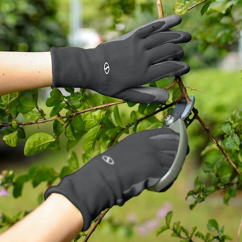 Restored Sun Joe GGNP-S3-BLK Reusable Nitrile-Palm Gloves | Tactile | Washable | One Size Fits Most | Set of 3 (Black) (Refurbished) - Image 4