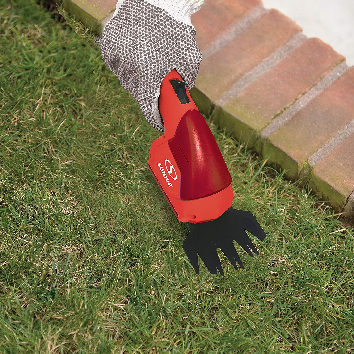 Restored Sun Joe HJ604C 7.2-Volt 2-in-1 1250-RPM Cordless Grass Shear / Shrubber Handheld Trimmer, Rechargeable On-board Lithium-Ion Battery and Charger Included (Refurbished) - Image 7
